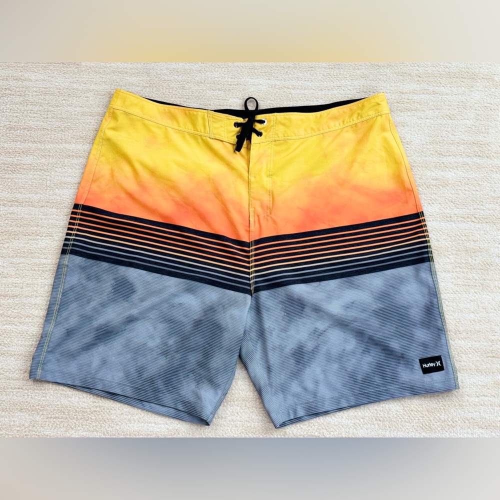 Hurley Men's Yellow, Orange & Gray Swim Trunks with Rear Pocket, Waist Size 40